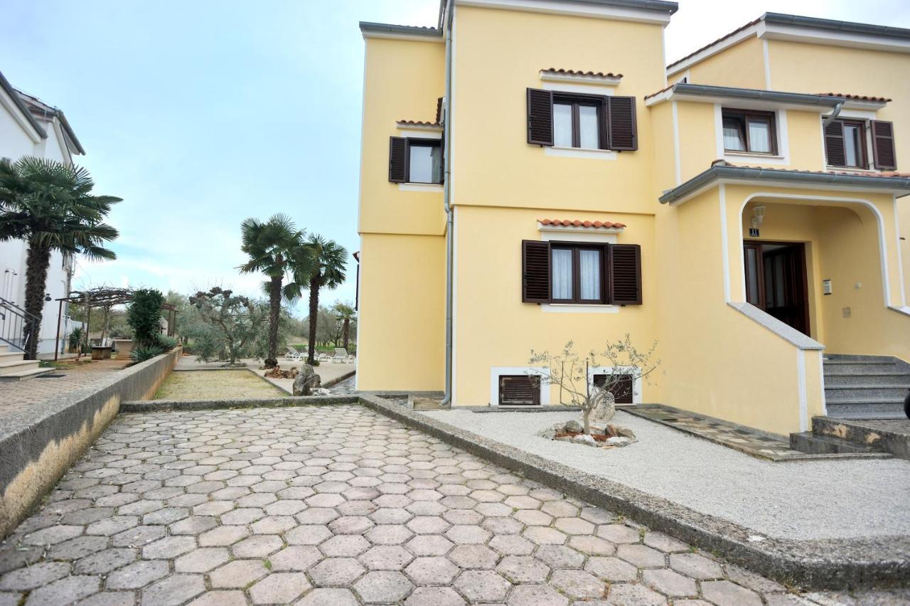 Apartment Vinja Porec - Privat Garden - Whirlpool Εξωτερικό φωτογραφία