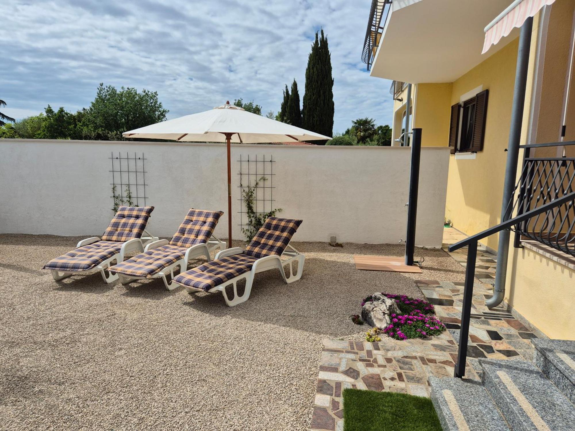 Apartment Vinja Porec - Privat Garden - Whirlpool Εξωτερικό φωτογραφία